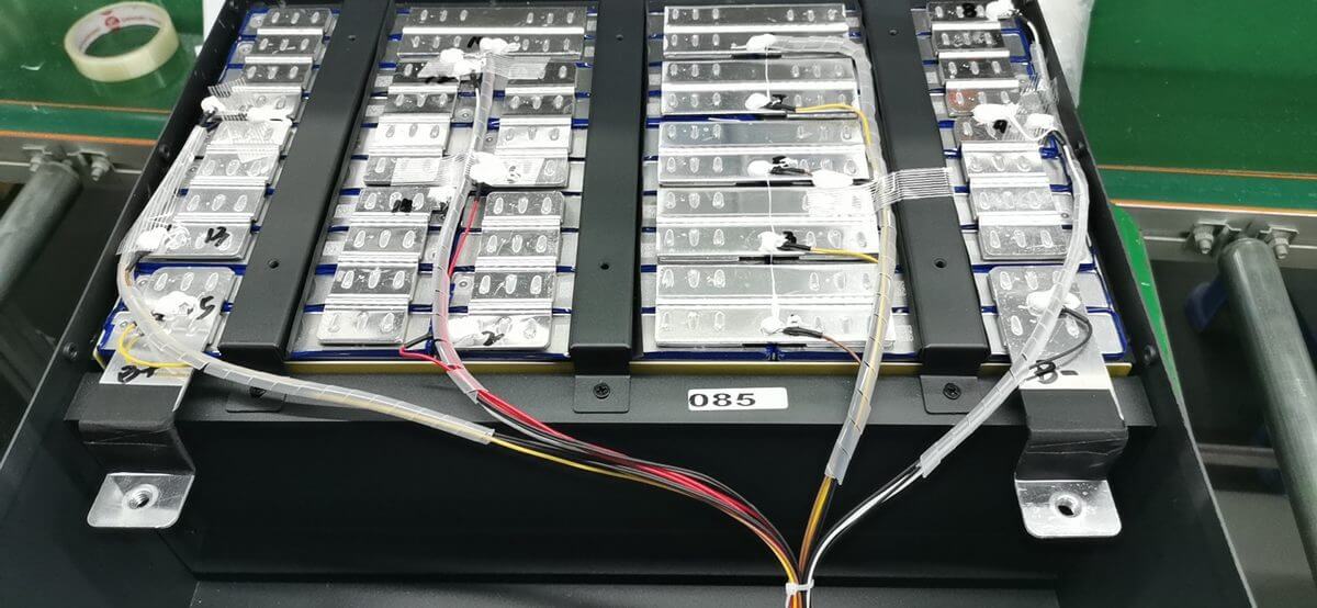 technology used to develop the 12v lithium ion battery