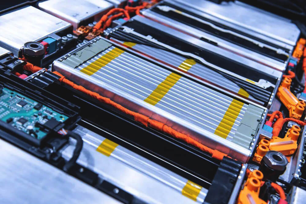 The purpose of this battery test is to ensure that the battery meets the required power and energy at the end of its useful life and that the battery meets its warranty objectives