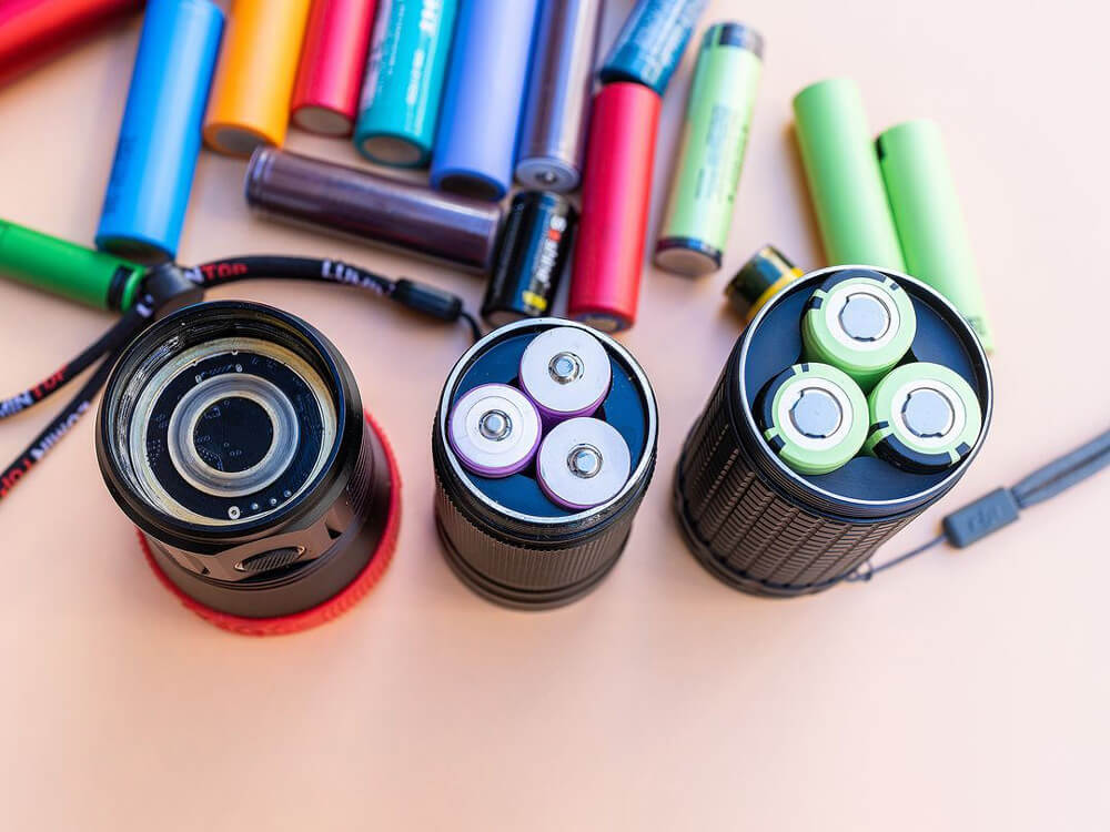 Comment choisir la batterie au lithium-ion 18650 la plus appropriée pour votre appareil ?