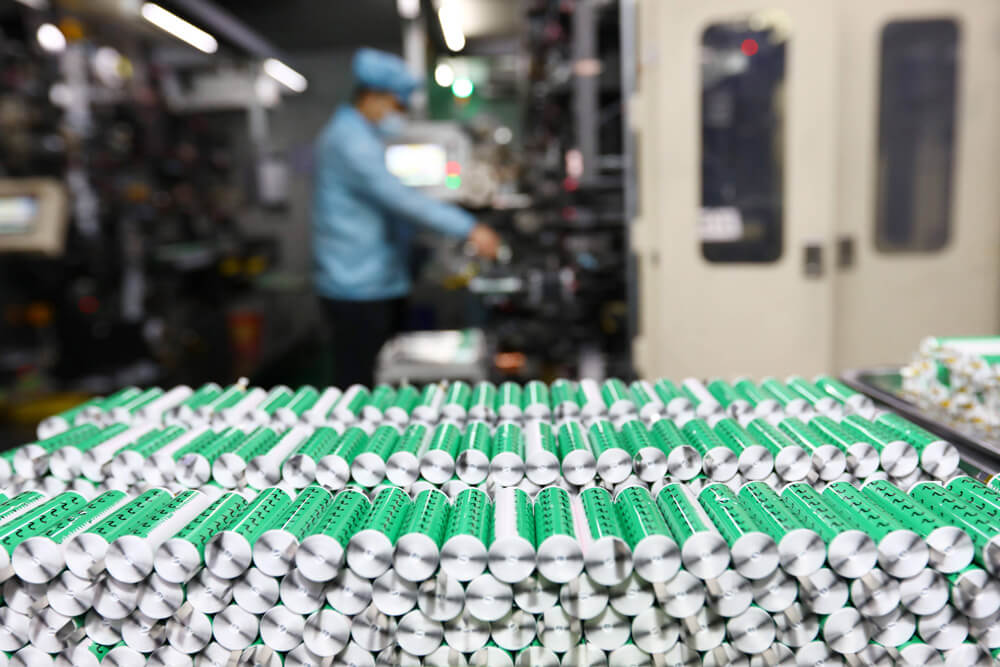 al tiempo que disfrutamos de los dividendos de la industria de las baterías de litio líquido, debemos desarrollar activamente nuevas tecnologías