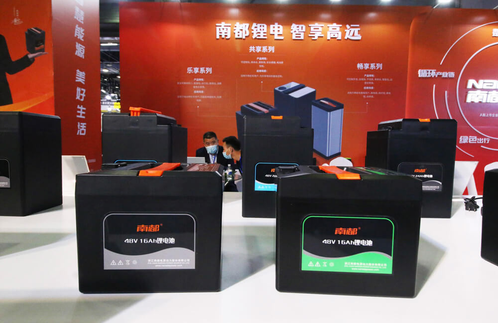 Sur le marché des véhicules électriques légers, les produits d'alimentation électrique de Narada couvrent les domaines de l'oEMS, du partage et de la commutation. Nandu Power Supply co. Ltd. se concentre sur les batteries lithium-fer-phosphate à haute performance.