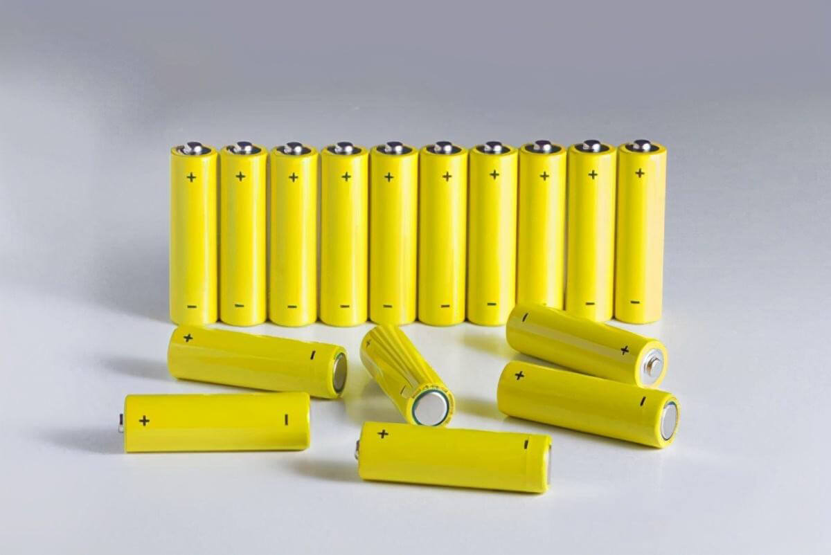 The most popular type of battery is lithium-ion. It's dependable, productive, and quick, as well as entirely closed and lightweight