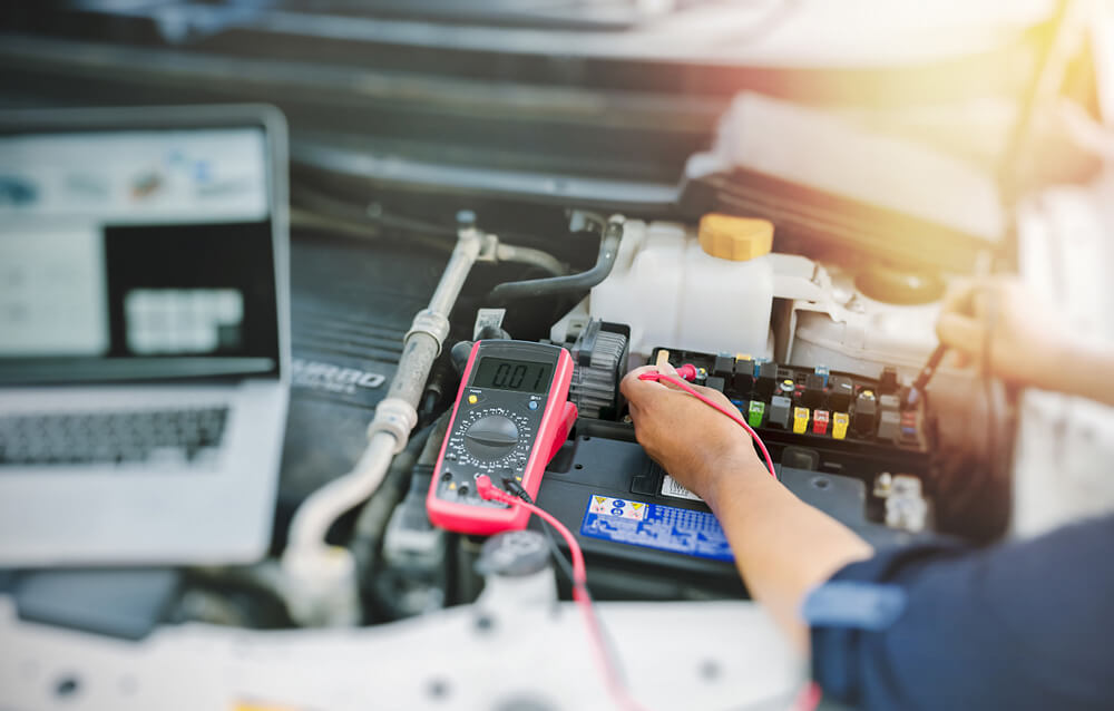 Using batteries outside of the safe lithium ion battery voltage range harms the battery and may even harm the user