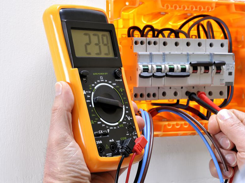 Jauge de carburant pour la tension de la batterie au lithium