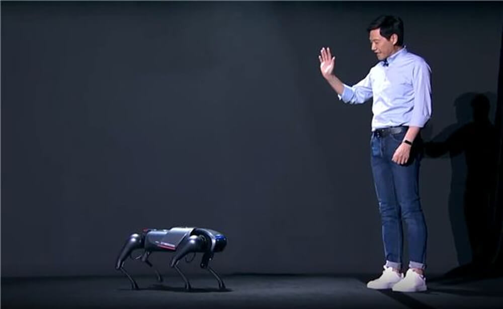 Le premier robot bionique quadrupède de Xiaomi