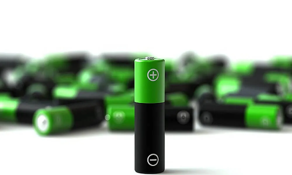 High voltage high compaction lithium cobalt oxide