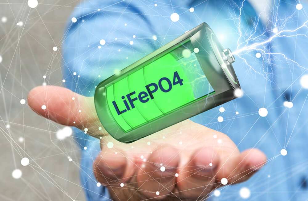 LiFePO4 tiene el ciclo de vida más largo, ya que tiene más de 3000 ciclos de vida