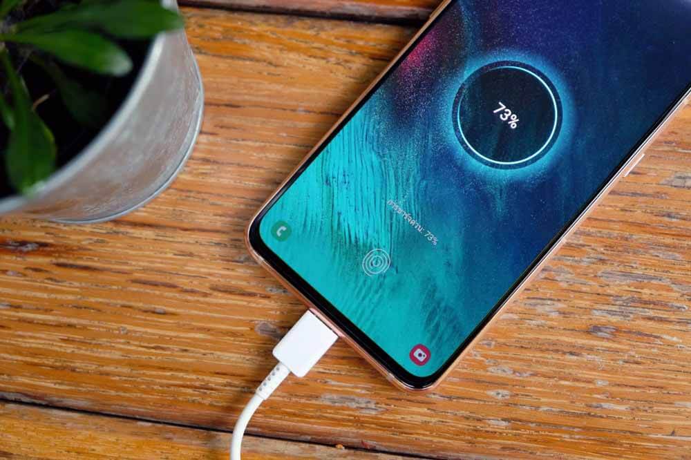 La question de savoir si une charge rapide est sans danger pour la batterie dépend de l'état de votre batterie.