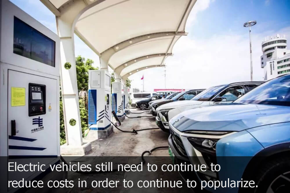 Les véhicules électriques doivent encore réduire leurs coûts pour continuer à se populariser.
