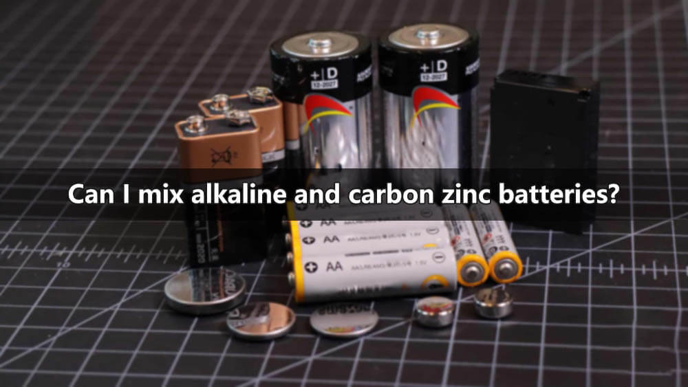 Can I mix alkaline and carbon zinc batteries