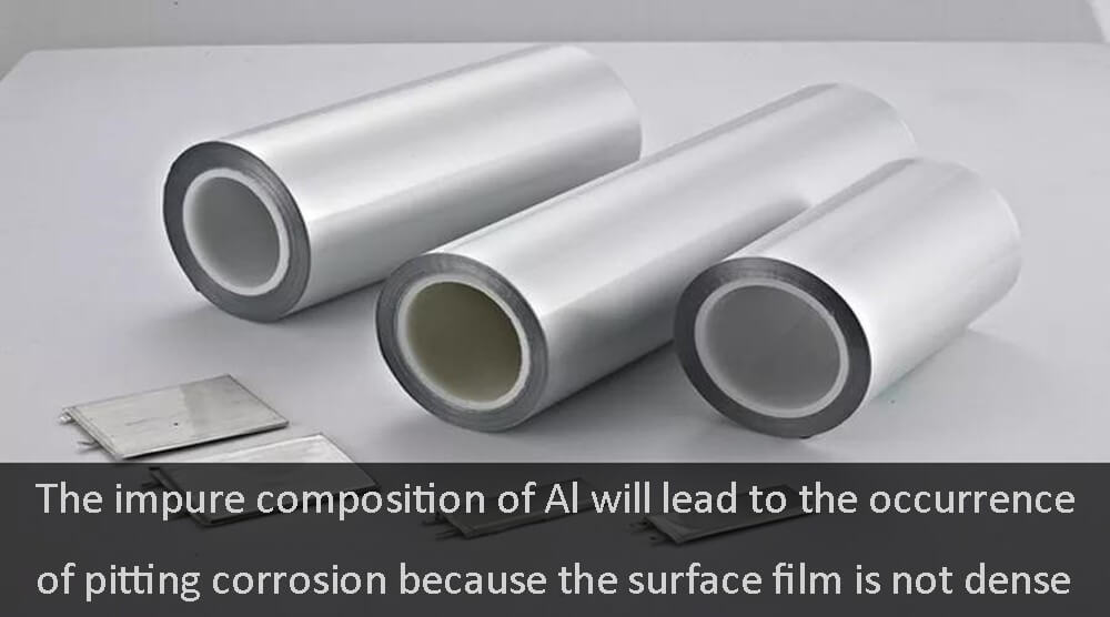 La composición impura del Al provocará la corrosión por picaduras porque la película superficial no es densa.