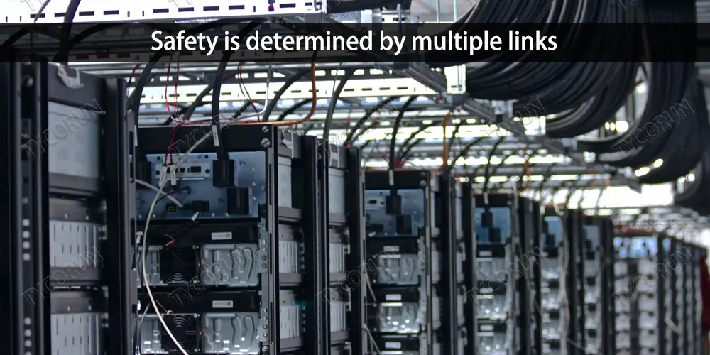 Safety is determined by multiple links
