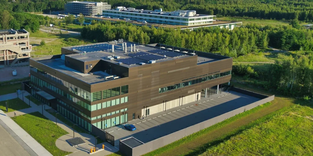 Edificio de oficinas SOLiTHOR