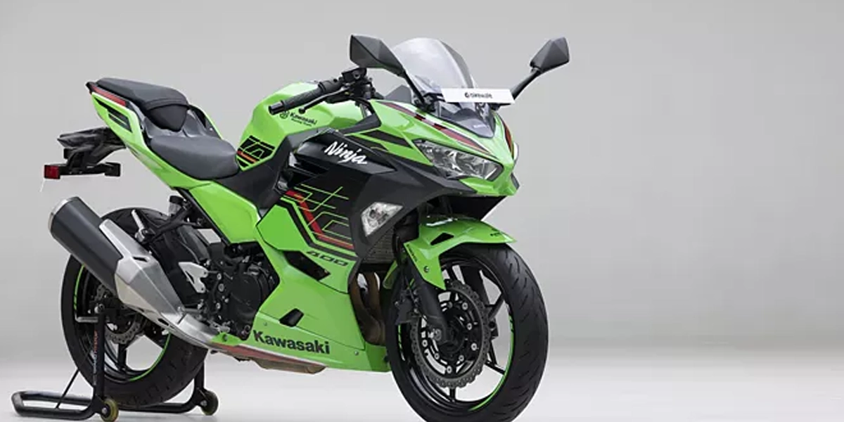 Le Ninja 400 convient aux débutants.